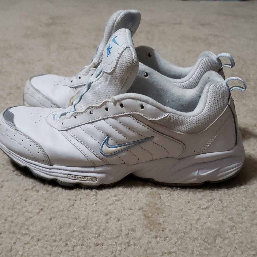 Shoes - Picture 3 of 3
